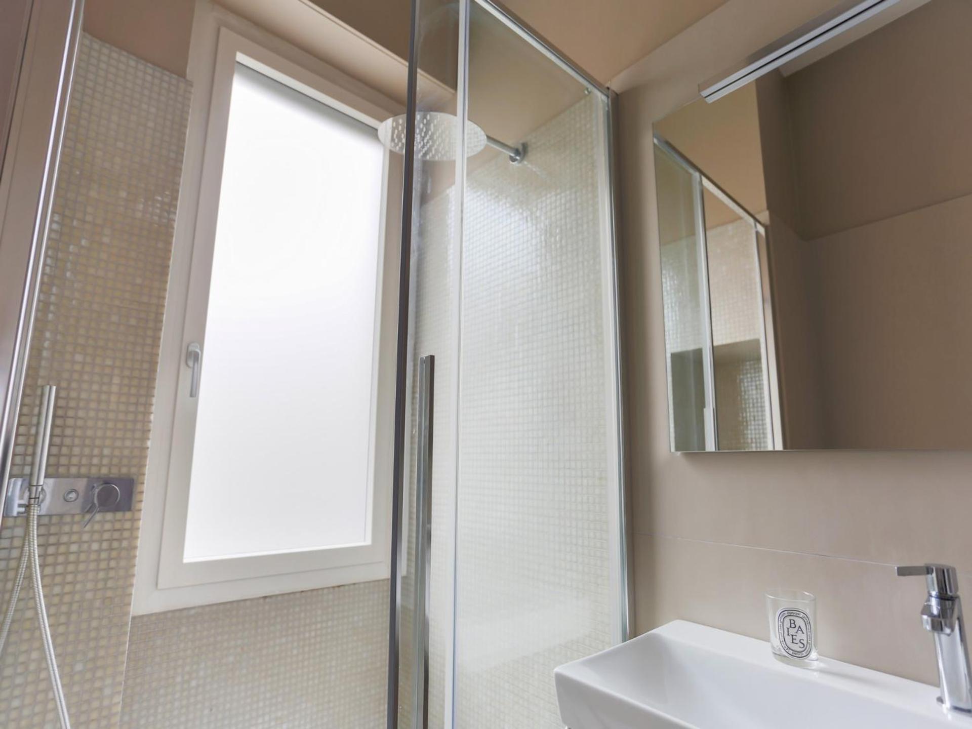 The Best Rent - One-Bedroom Apartment In Moscova Milão Exterior foto